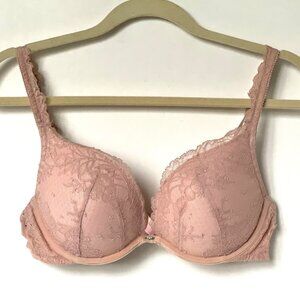 Victoria’s Secret Lace Push-Up Bra 36C Blush Pink Padded Back Closure